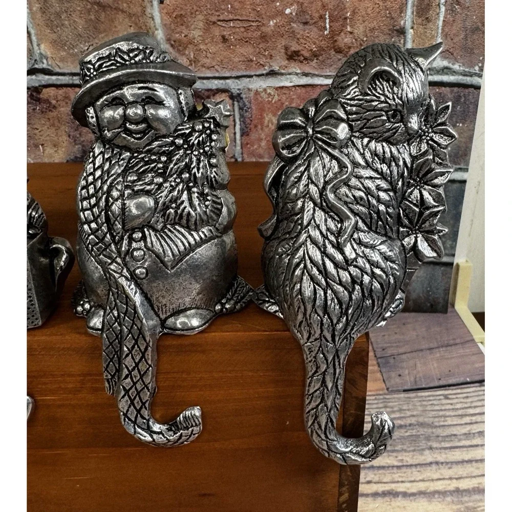 4‎ Vtg Carson Pewter Christmas Stocking Hanger Hooks Shelf Sitters Cat Elf Santa